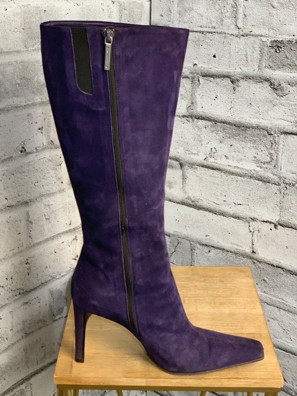 Donald Pliner Boot 8 Purple Suede Leather Pointy Toe Side Zip Stiletto Knee High - Picture 3 of 11